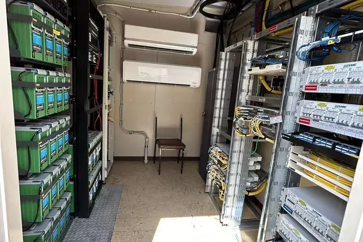 Telstra Cellular Base Station — Split System Replacement